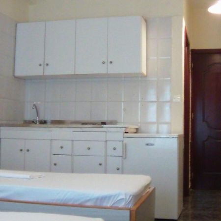 Hotel Dias Apartment Makrygialos Ruang foto