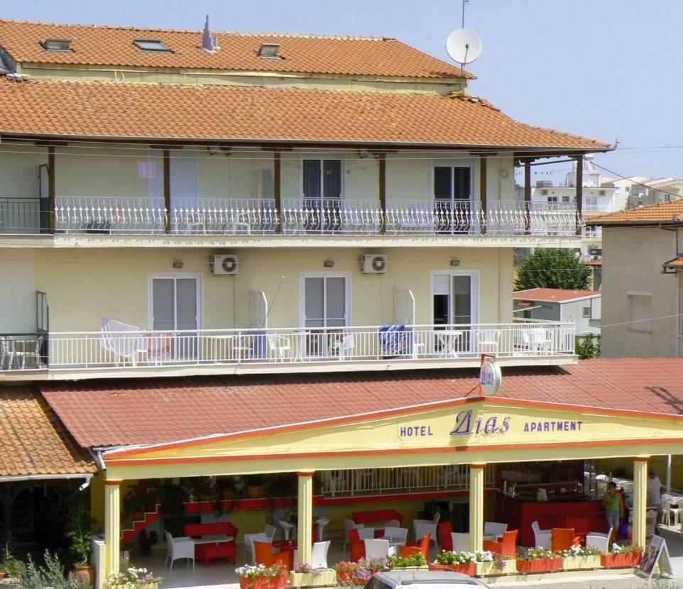 Hotel Dias Apartment Makrygialos Bagian luar foto