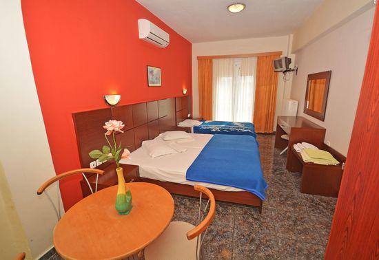 Hotel Dias Apartment Makrygialos Bagian luar foto