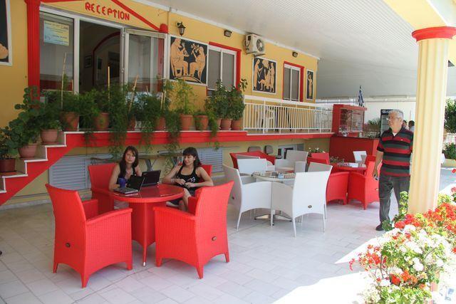 Hotel Dias Apartment Makrygialos Bagian luar foto